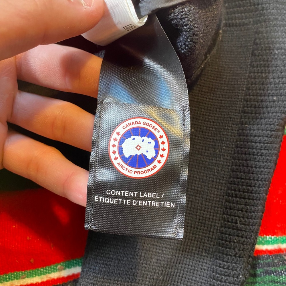 Canada Goose HyBridge Knit Jacket Black Merino Wool Down Womens Medium - Picture 7 of 11